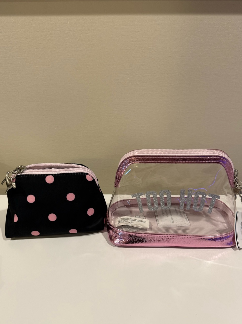 PINK Victoria’s Secret TOO HOT makeup bag duo